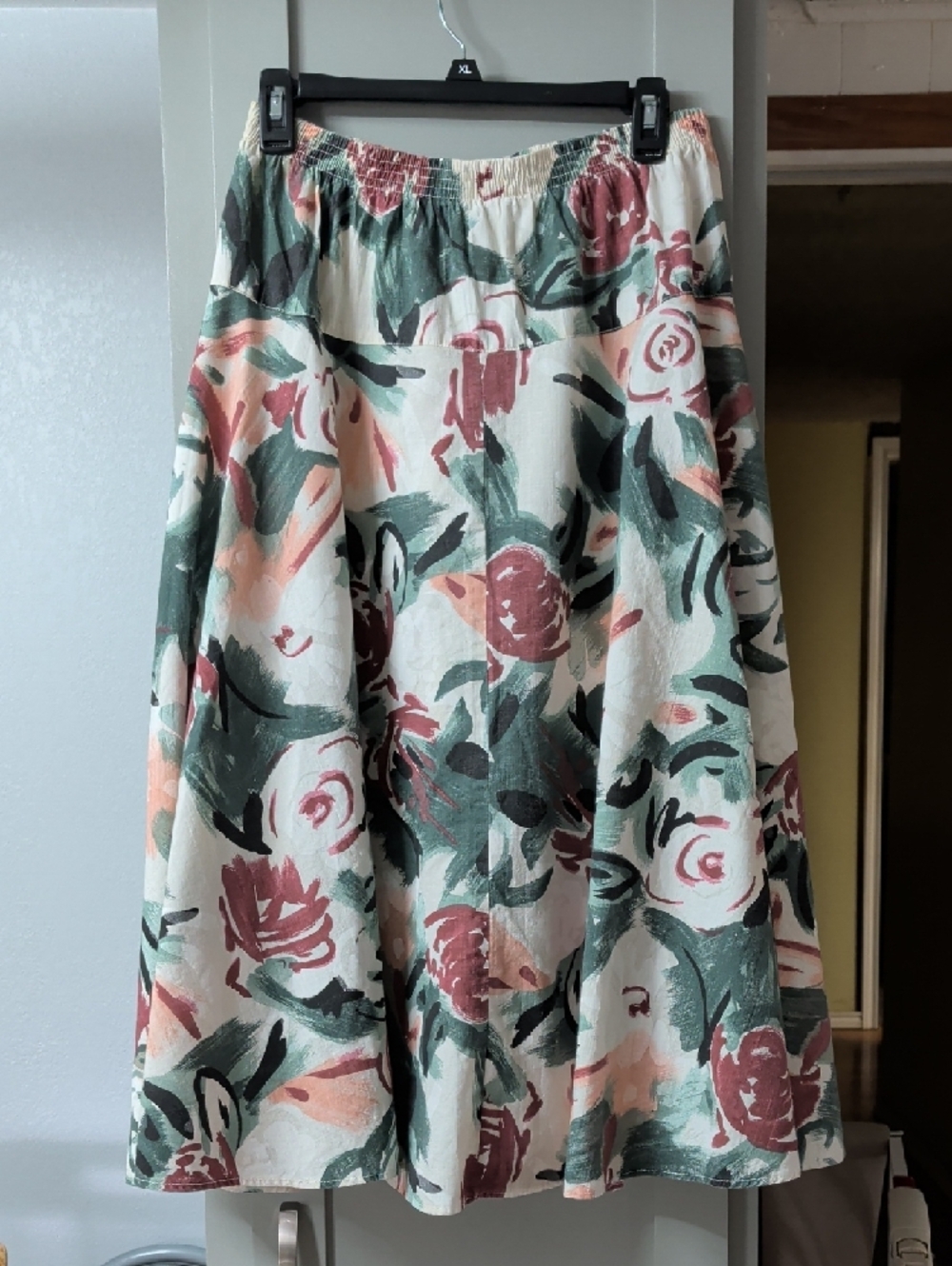 VTG Floral A-Line Midi Skirt in Pink, Green & Cream - Picture 4 of 10